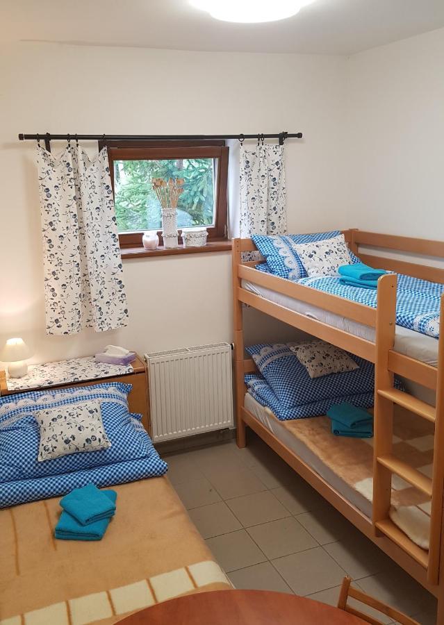 Na Samote U Lesa -Rasovna Apartment Msecke Zehrovice Екстериор снимка